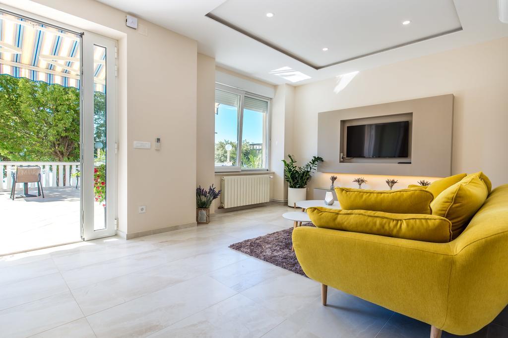 Apartments & Rooms Milcetic M Malinska Exterior photo