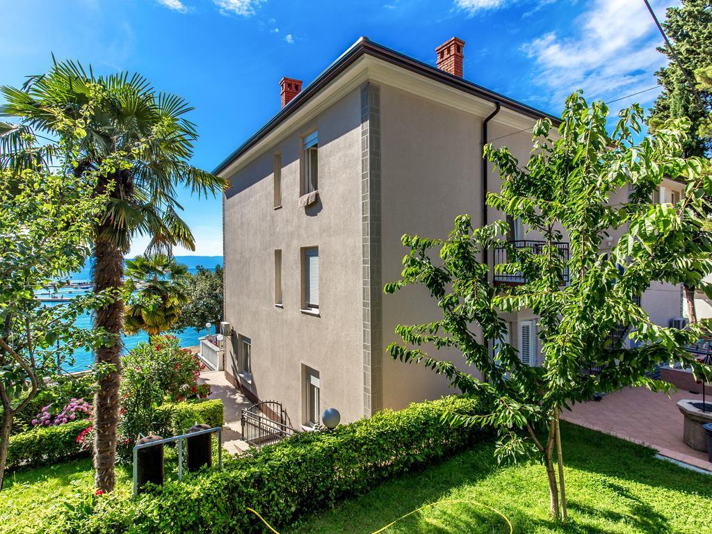 Apartments & Rooms Milcetic M Malinska Exterior photo
