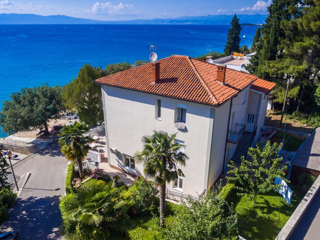 Apartments & Rooms Milcetic M Malinska Exterior photo